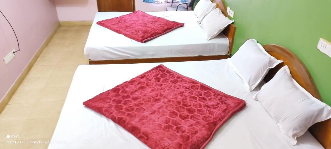 Hotel Nakshatra Ooty Buitenkant foto